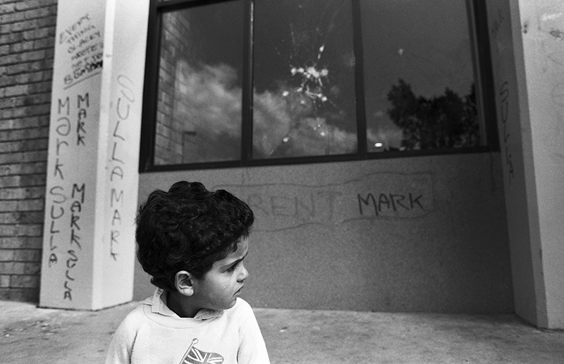 Life in an Inner Melbourne Housing Estate, 1986: Australia : Richard Moore : Journalist : Photographer :